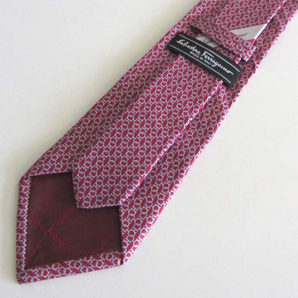 FERRAGAMO red Gancini logo print neck tie 100% silk - Picture 2 of 6